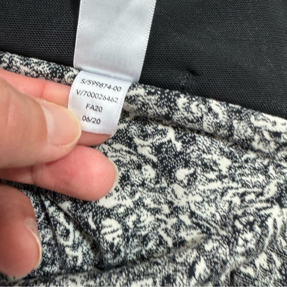 Athleta Shanti Salutation Textured Jacket Black White - Picture 4 of 8